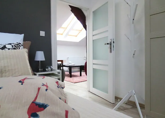 Krakowski Gimo Na Kazimierzu * קרקוב